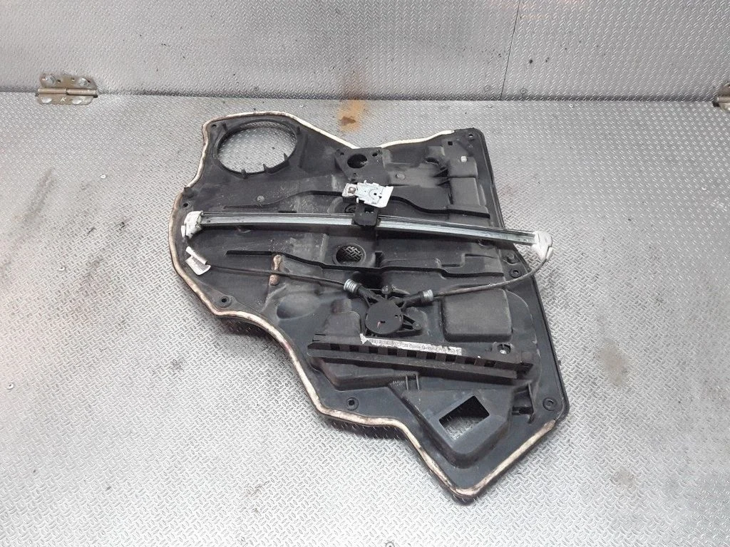 Rear door window regulator with motor 3M71A045H23A