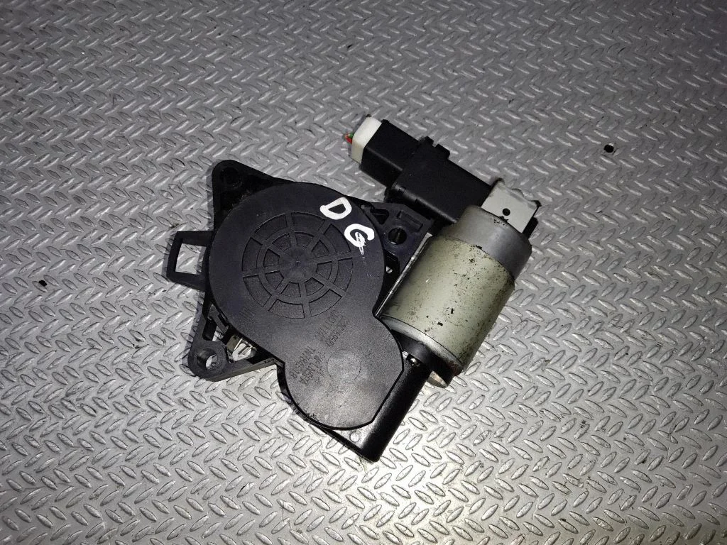Rear door window regulator motor G22C5958X