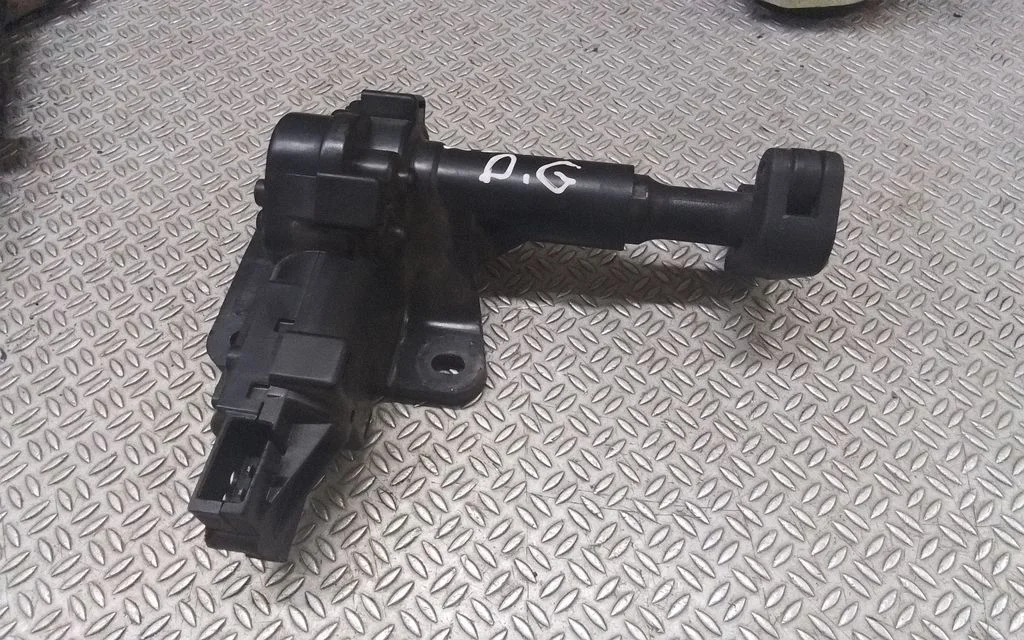 Rear door window regulator motor – Chrysler Grand Voyager V (2007-2015)