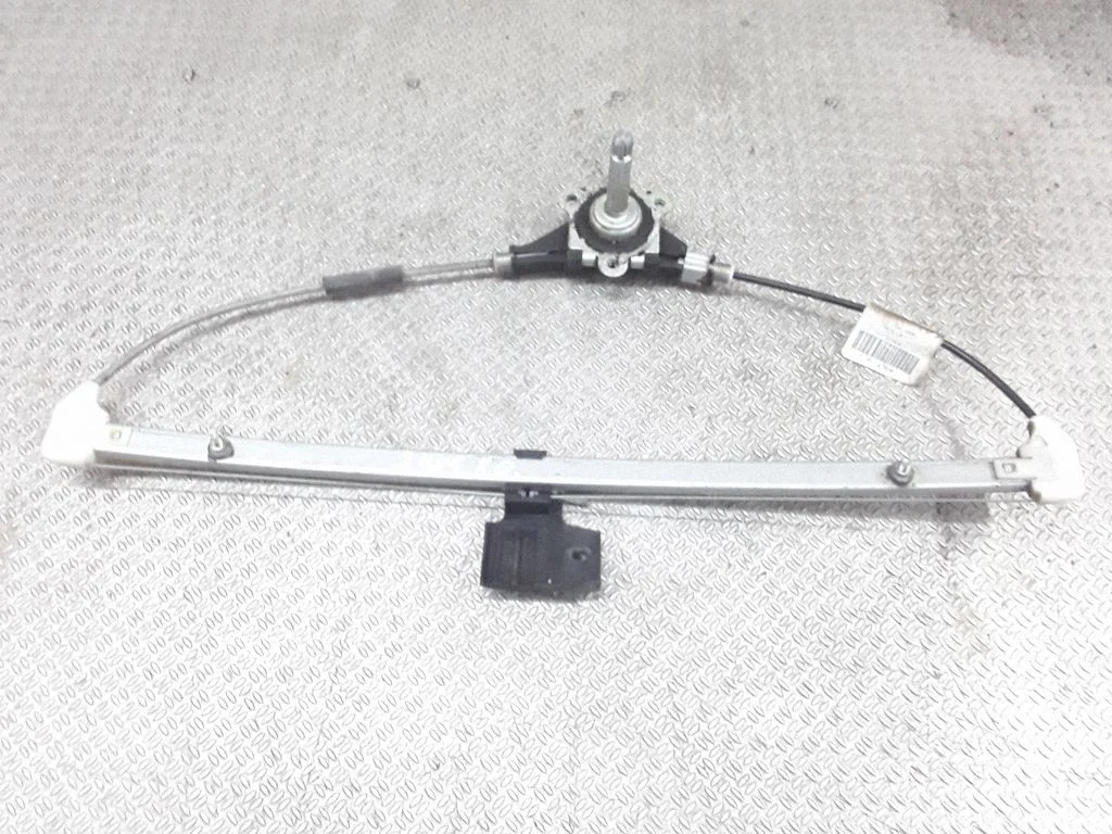Rear door manual window regulator – left