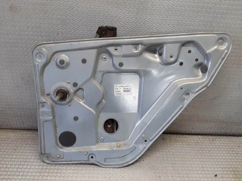 Tagaukse mehaaniline aknatõstuk – Skoda Fabia Mk1 (6Y) (1999-2007)