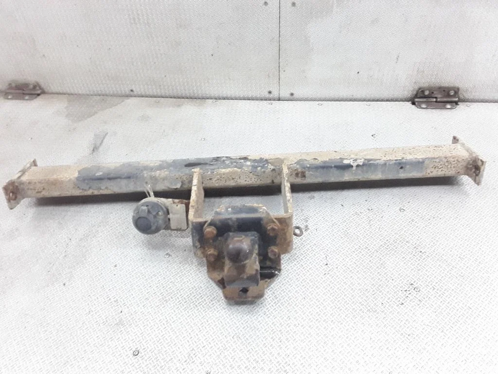 Komplet haka holowniczego – Nissan Navara D40 (2004-2015)