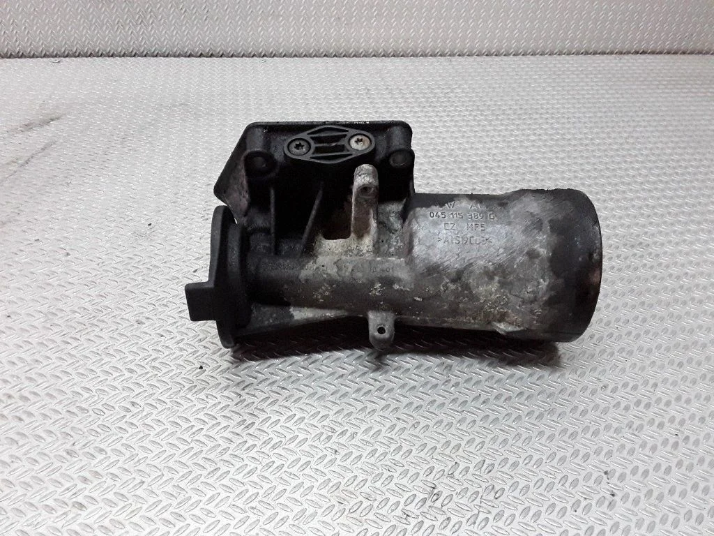 Oil filter mounting bracket – Volkswagen Polo (2002-2005)