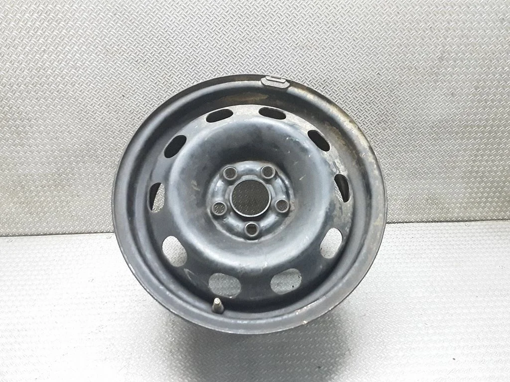 R14 tērauda štancētais disks (-i) – Volkswagen Golf IV (1998-2005)