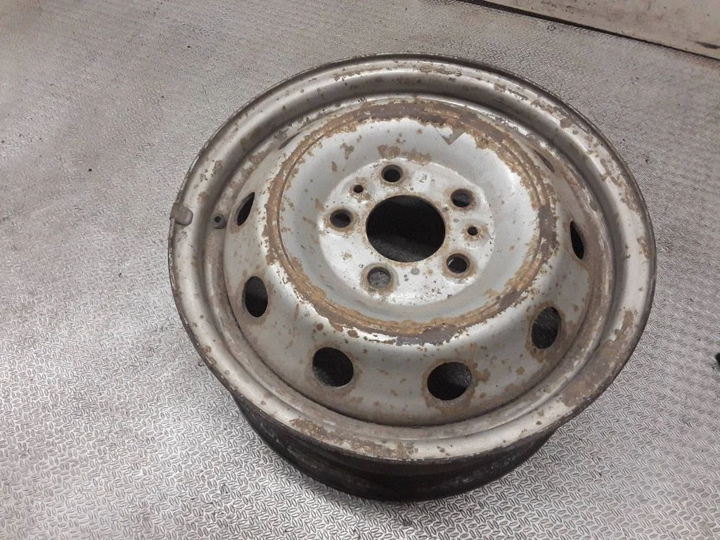 R15 steel rim – Iveco Daily 3rd gen (2000-2006)