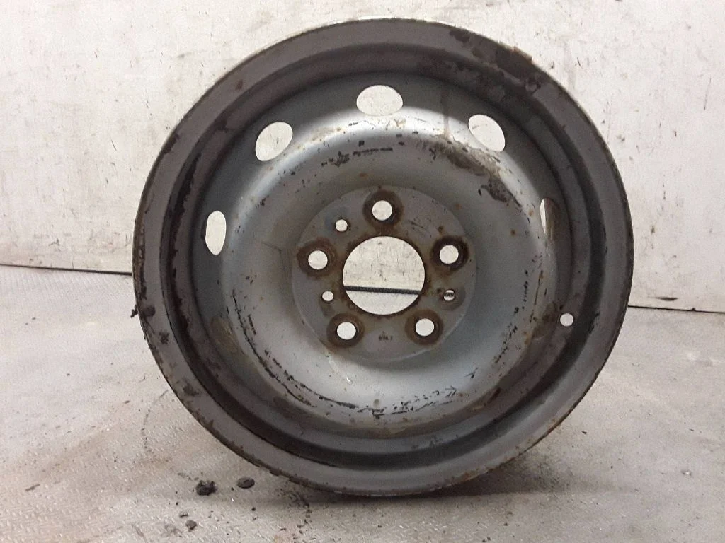 R15 tērauda štancētais disks (-i) – Citroen Jumper (2002-2006)