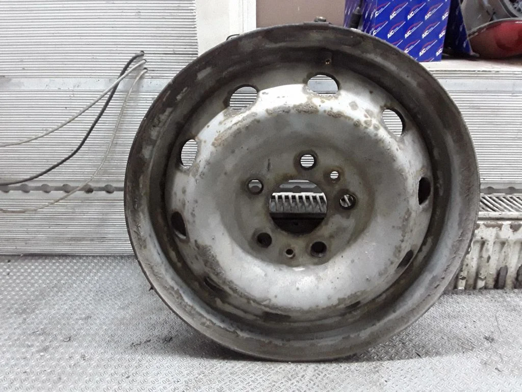 R15 tērauda štancētais disks (-i) – Peugeot Boxer (2007-2014)