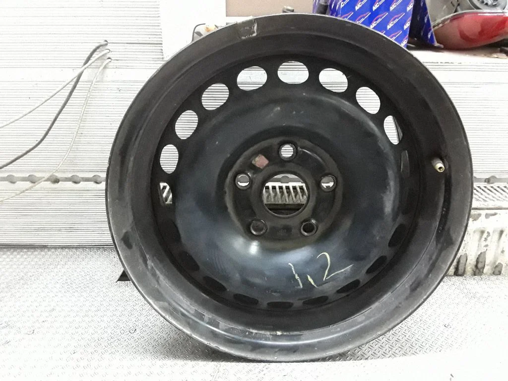 R15 steel rim – Volkswagen Passat B5 (1997-2000)