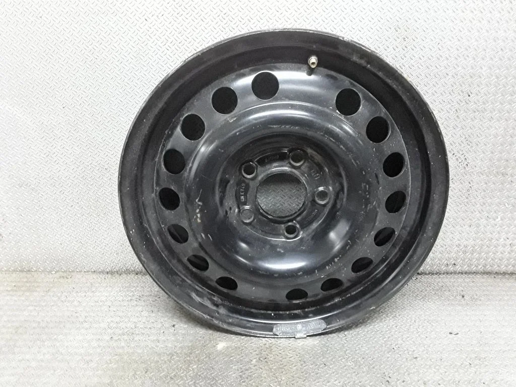 R15 tērauda štancētais disks (-i) – Opel Vectra B (1996-2002)