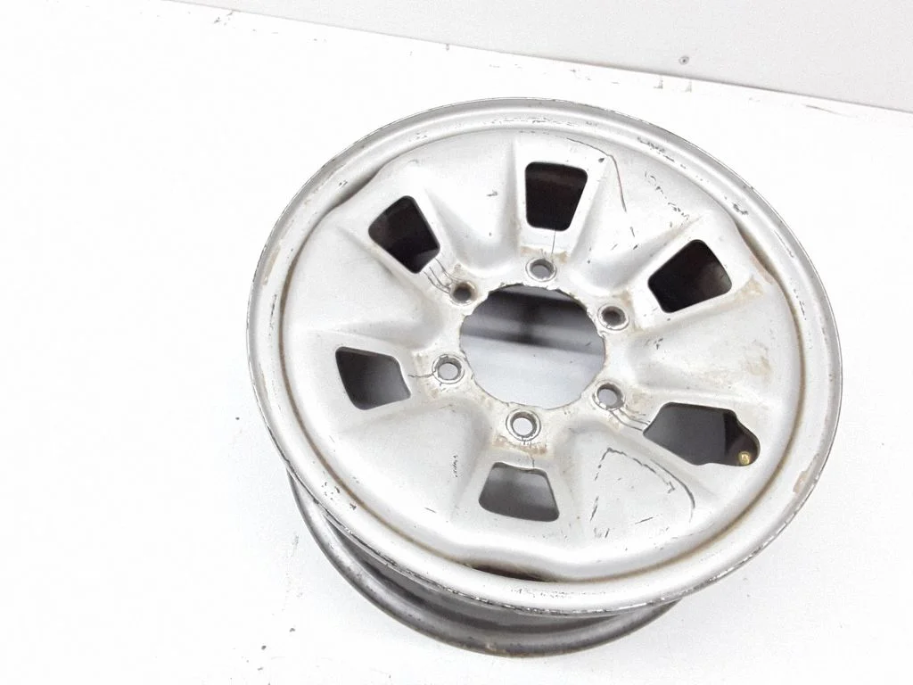 R15 terasvelg (-veljed) – Mitsubishi Pajero (1991-1999)