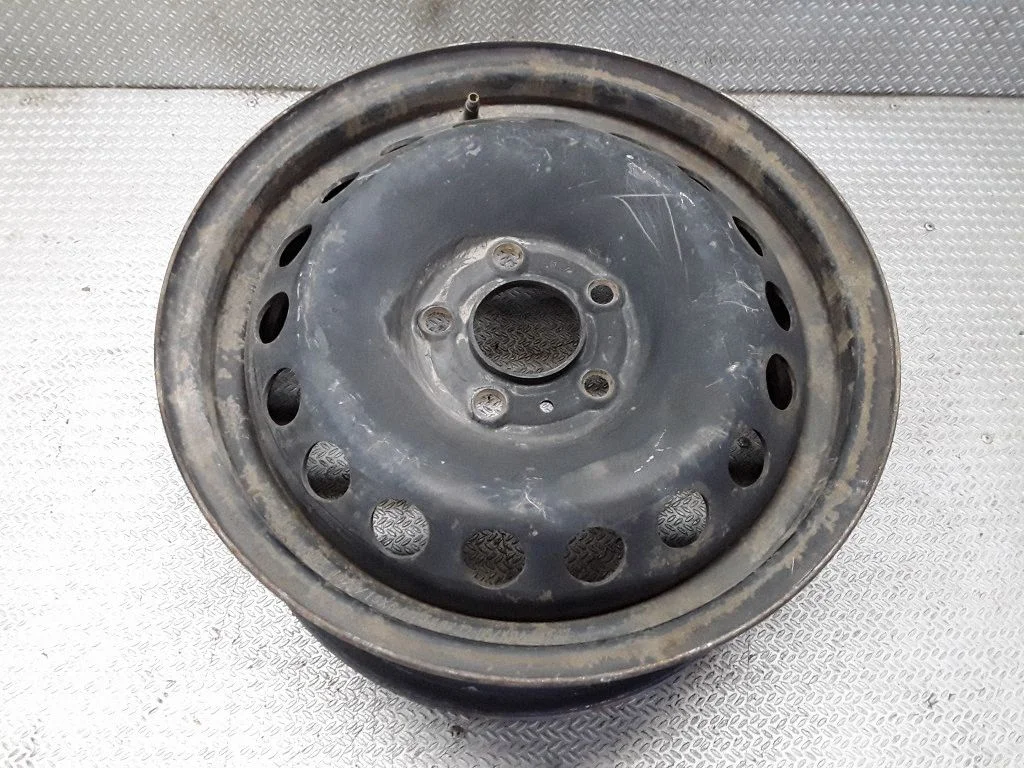 R15 terasvelg (-veljed) – Saab 9-3 Ver2 (2003-2007)