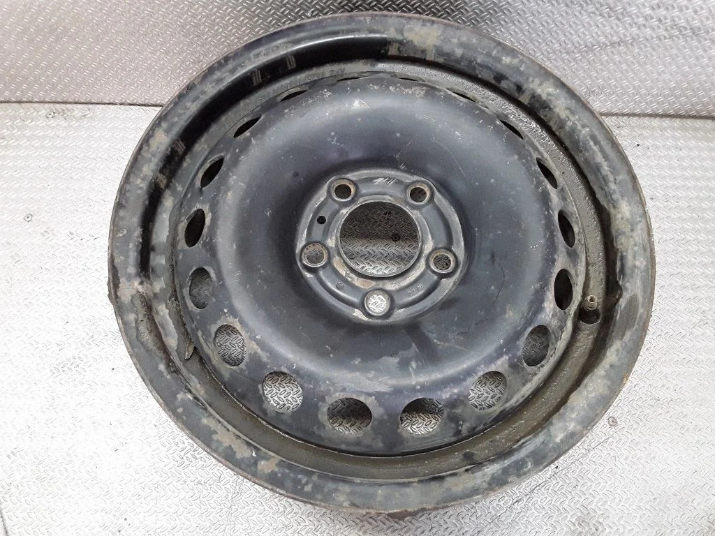 R15 terasvelg (-veljed) – Saab 9-3 Ver2 (2003-2007)