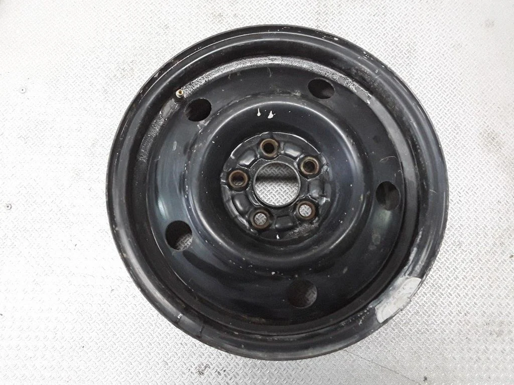 R15 tērauda štancētais disks (-i) – Subaru Impreza I (1993-2000)