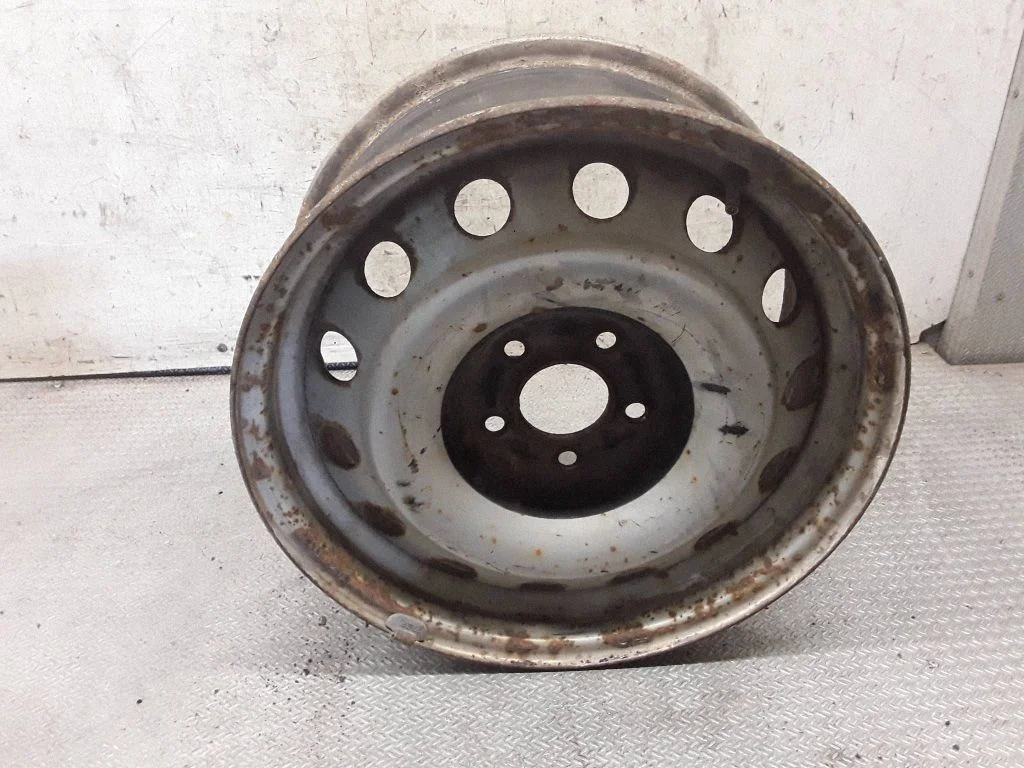 R16 tērauda štancētais disks (-i) PS616001