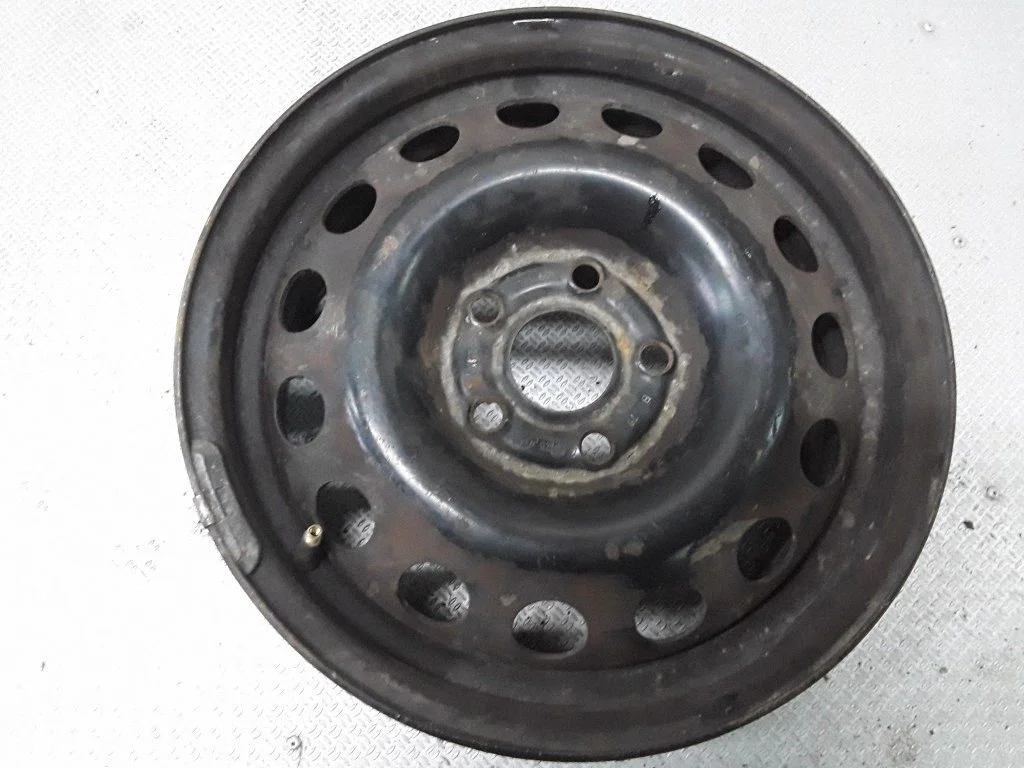 R15 steel rim – Renault Laguna II (2001-2007)