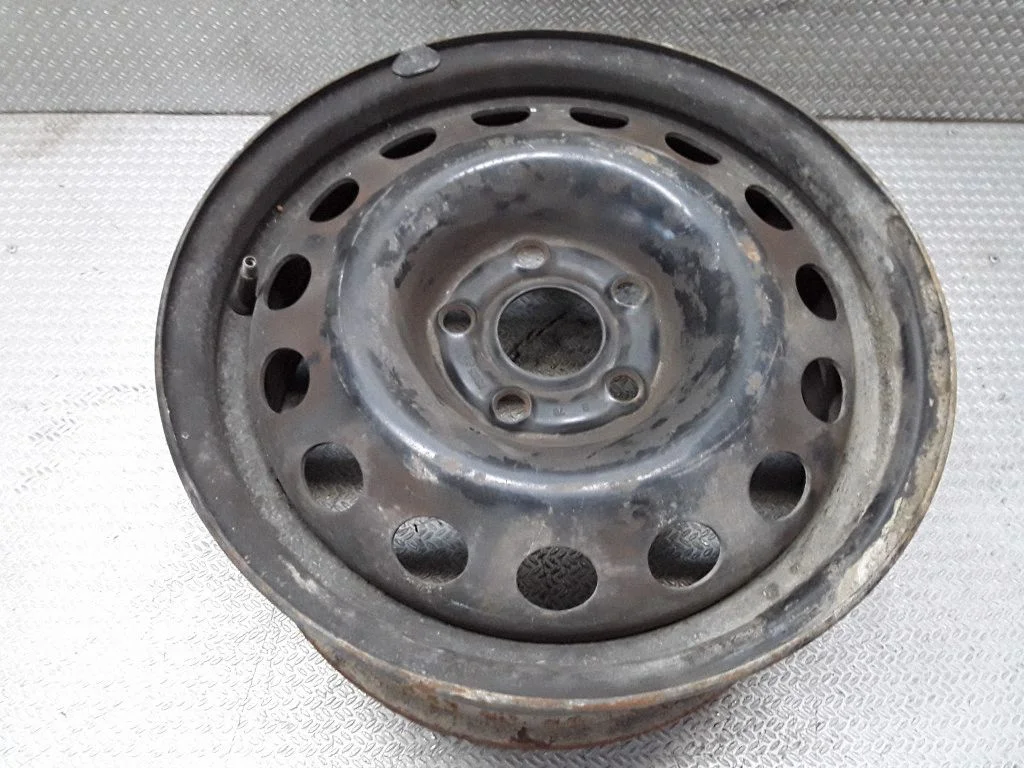 R15 steel rim – Renault Laguna II (2001-2007)