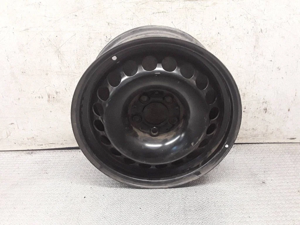 R16 tērauda štancētais disks (-i) – Mercedes-Benz E klase W211 (2002-2009)