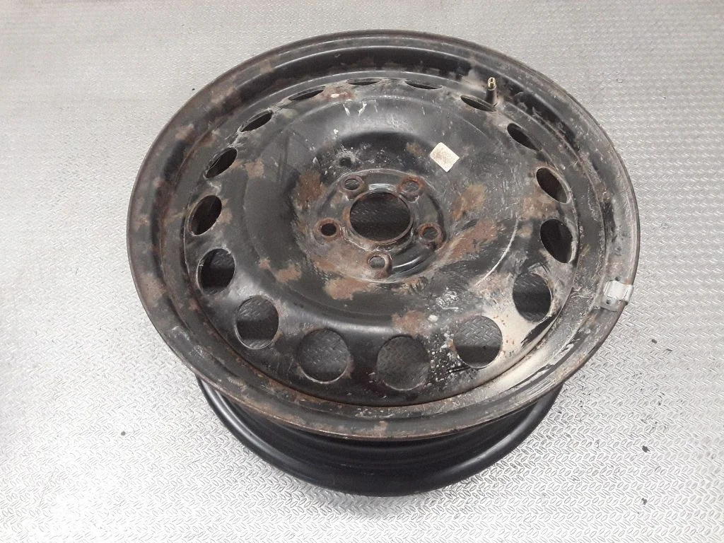 R16 steel rim – Volkswagen Golf IV (1998-2005)