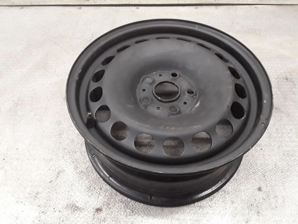 R16 tērauda štancētais disks (-i) – Volkswagen Passat B7 USA (2012-2019)