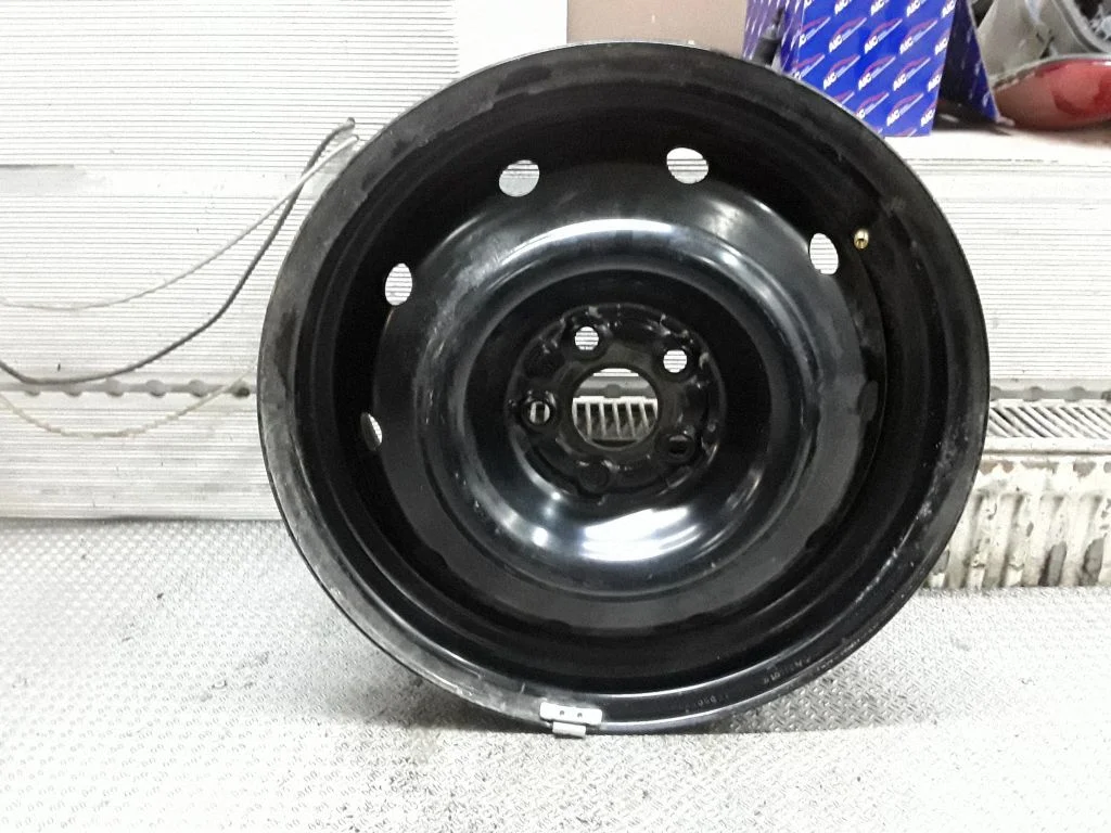 R16 steel rim – Subaru Forester SF (2000-2003)
