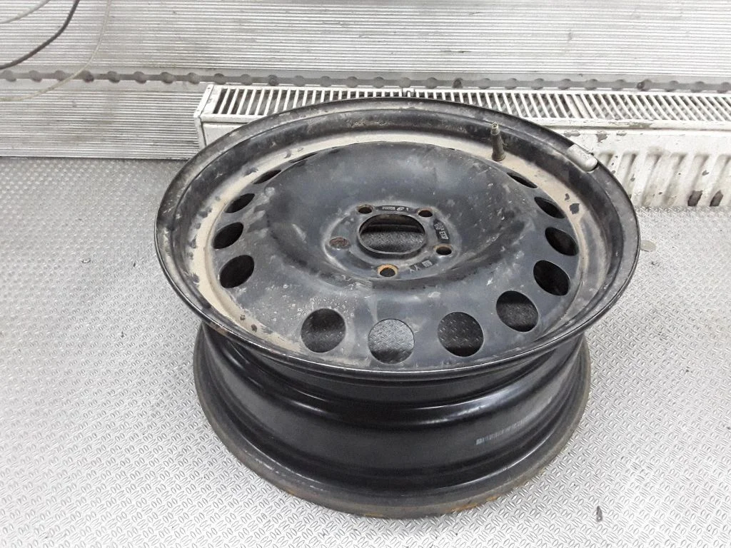 R16 steel rim – Opel Astra H (2004-2012)