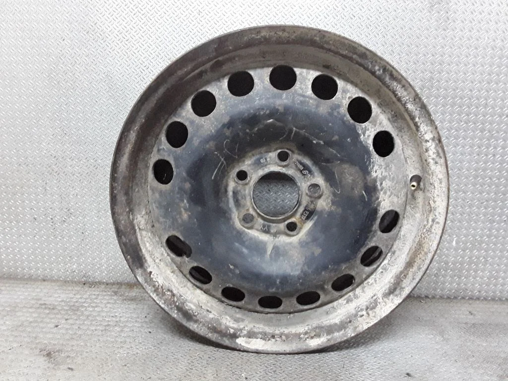 R16 steel rim – Opel Astra H (2004-2012)