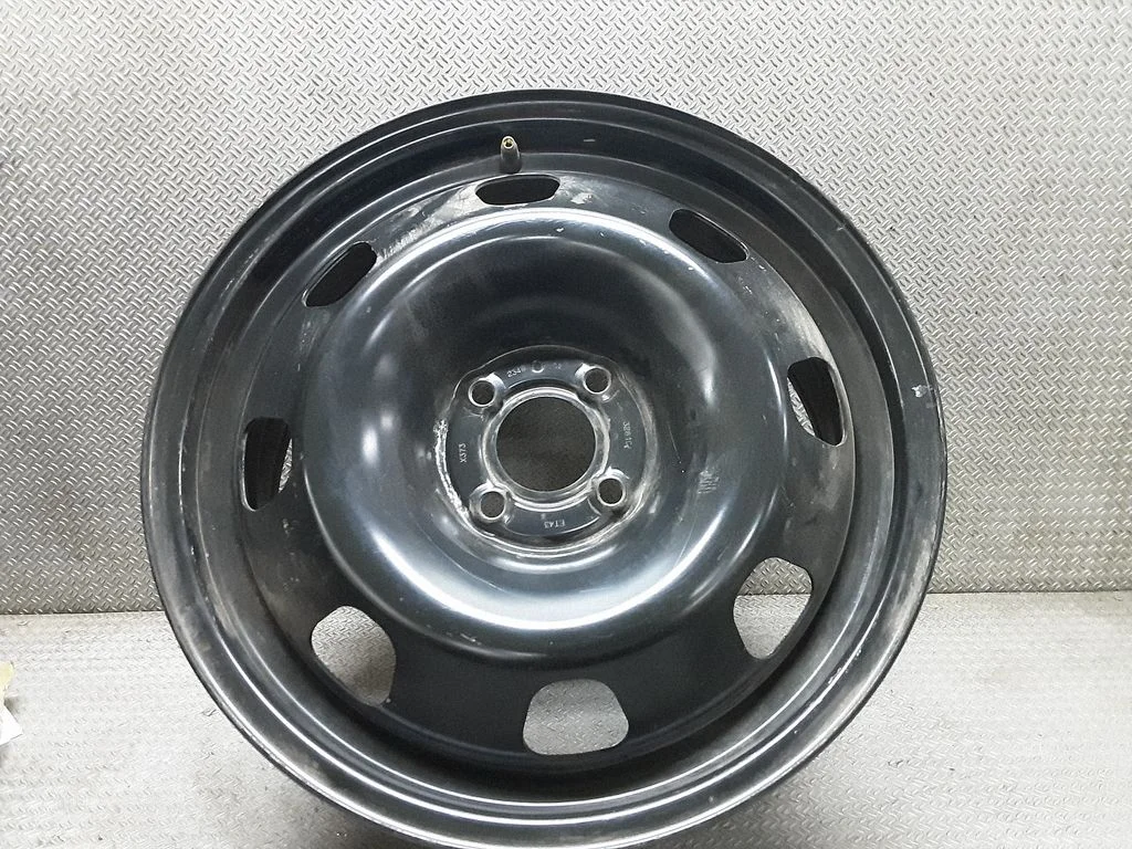 R16 tērauda štancētais disks (-i) – Renault Scenic II - Grand scenic II (2003-2006)