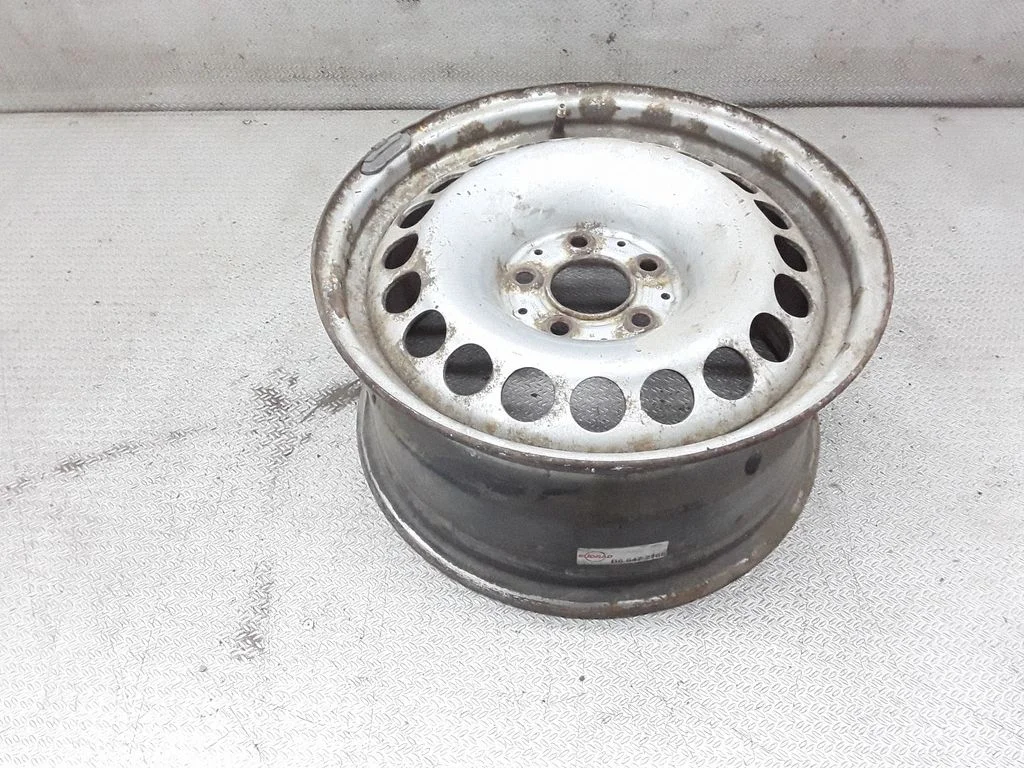 R16 tērauda štancētais disks (-i) – Mercedes-Benz E klase W211 (2002-2009)