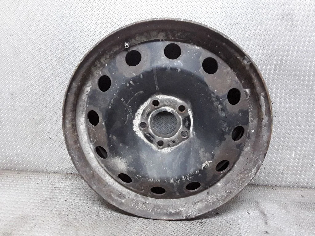 R17 tērauda štancētais disks (-i) – Renault Espace - Grand espace IV (2004-2014)