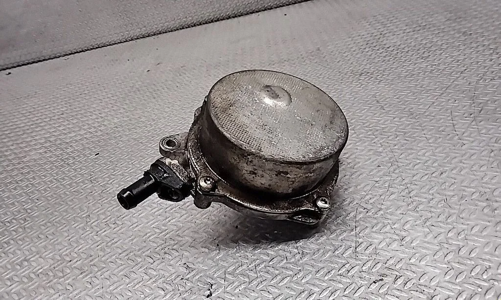 Vaakumpump – Audi A8 S8 D3 4E (2002-2009)