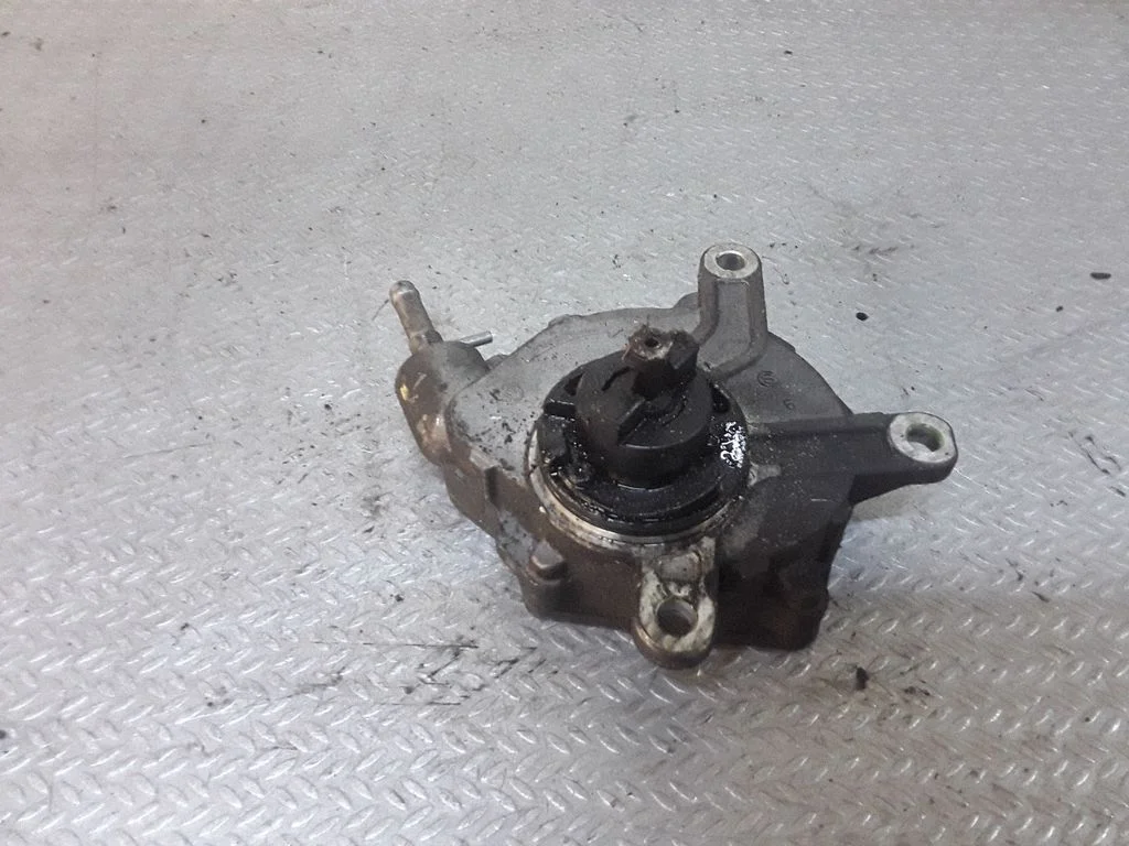 Pompa próżniowa (vacuum) – Toyota Auris 150 (2006-2012)