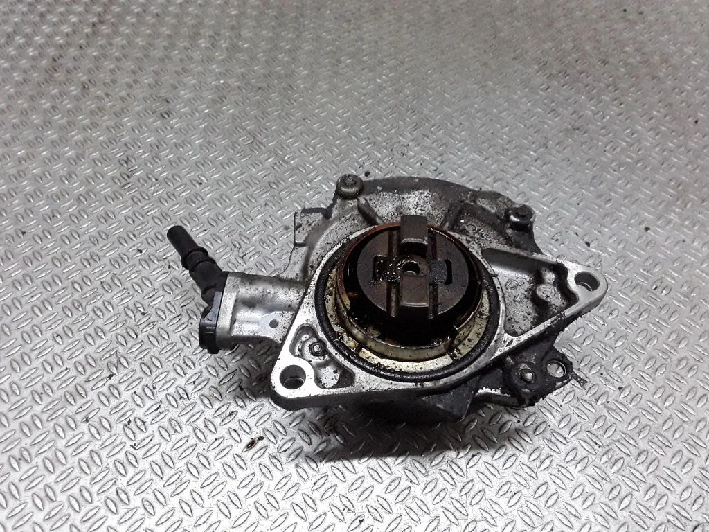 Vacuum pump – Peugeot 207 CC (2007-2014)