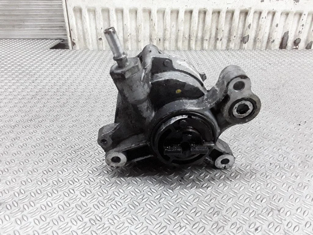 Vacuum pump – Ford Kuga I (2008-2012)