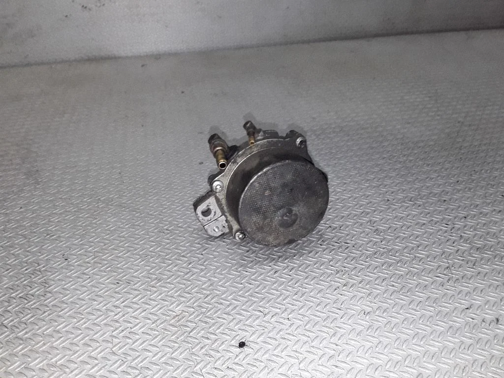 Vacuum pump