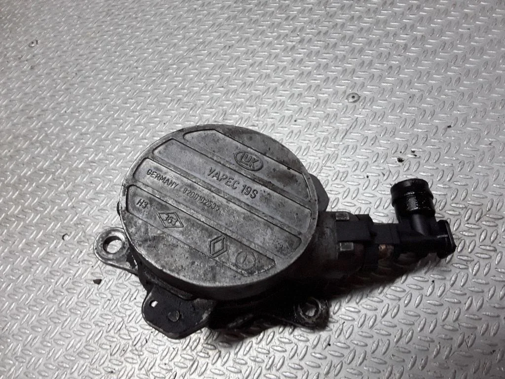 Vacuum pump – Renault Espace -  Grand espace IV (2004-2014)
