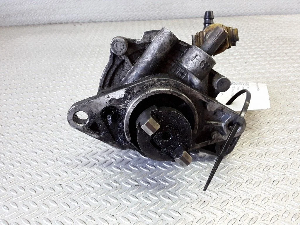 Vacuum pump – Opel Combo C (2001-2011)