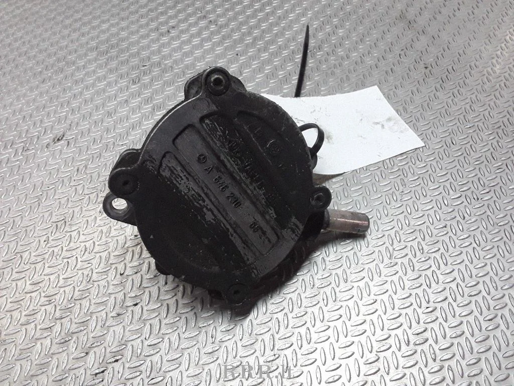 Vacuum pump – Mercedes-Benz Vito Viano W639 (2003-2014)