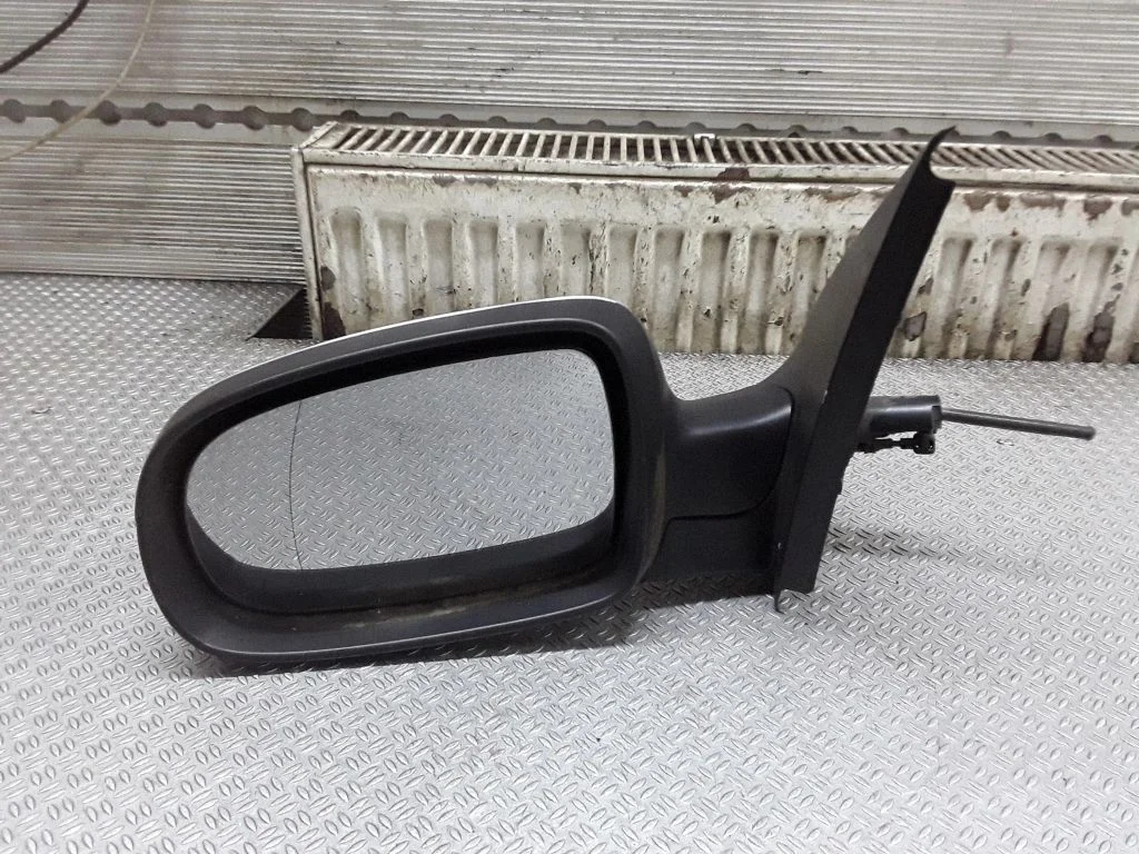 Mehaaniline välispeegel – Opel Corsa C (2000-2006)