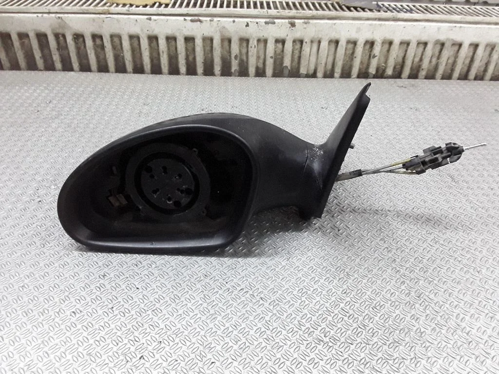 Manual wing mirror – Seat Leon (1P) (2005-2012)