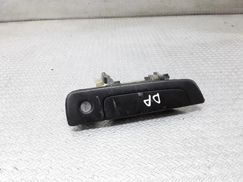 Front door exterior handle – Mitsubishi Pajero Sport I (1996-2008)