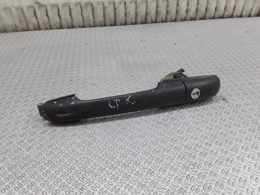 Front door exterior handle – Volkswagen Jetta III (1992-1999)