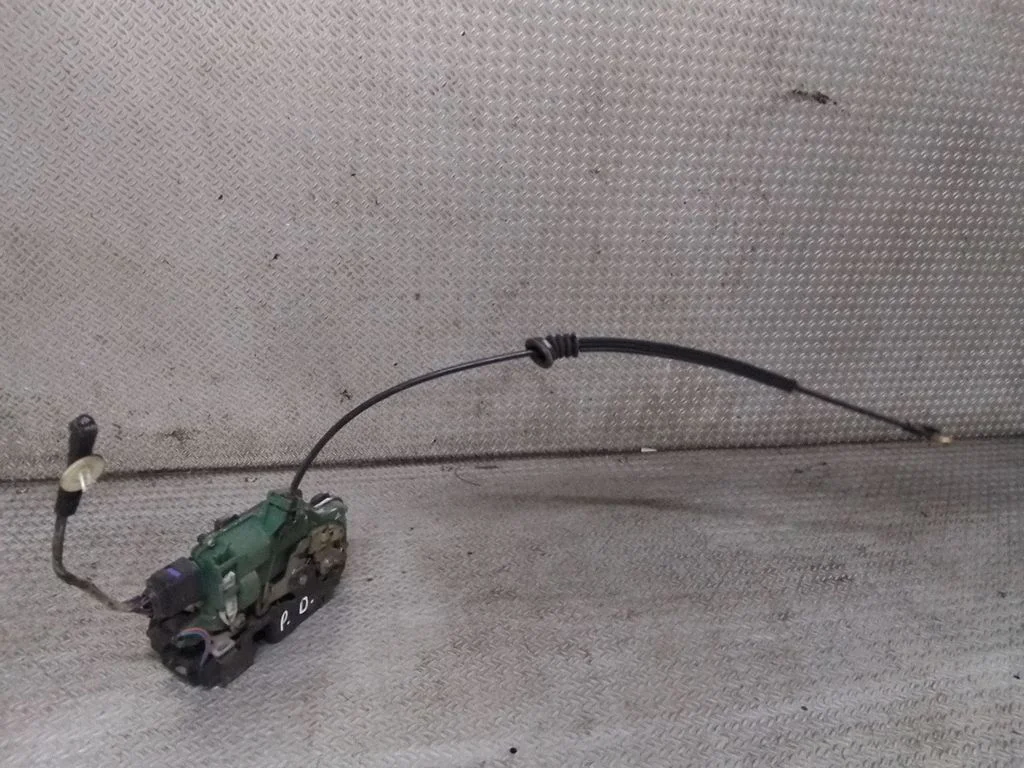 Front door lock – Seat Ibiza II (6k) (1999-2002)