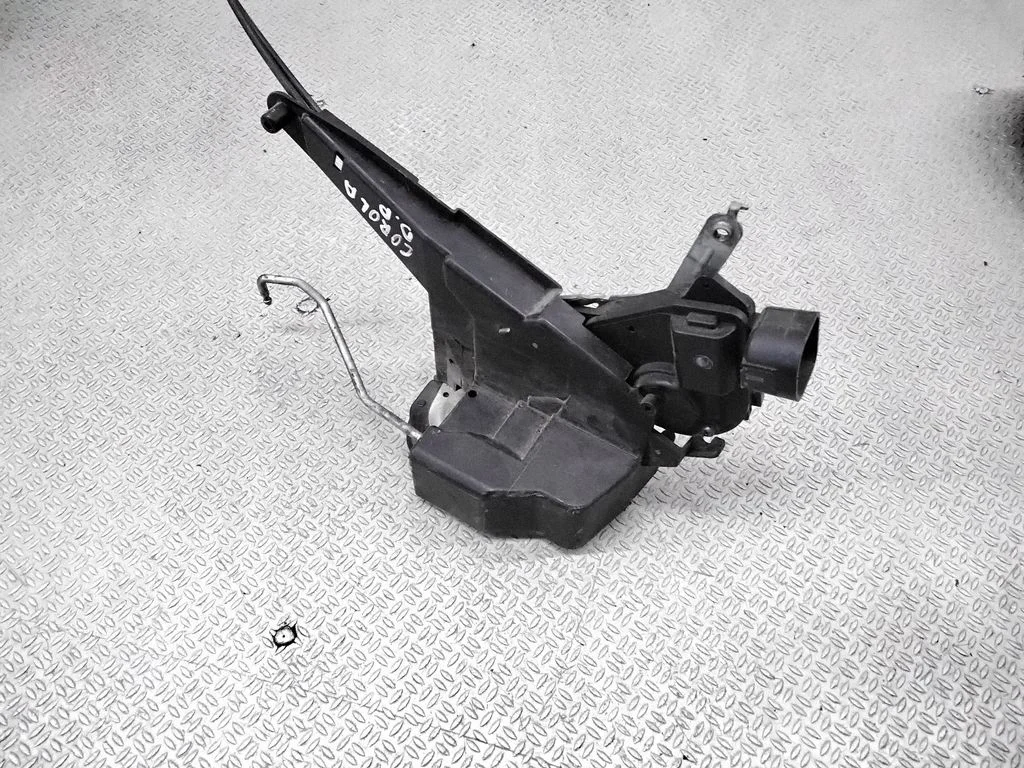 Front door lock – right