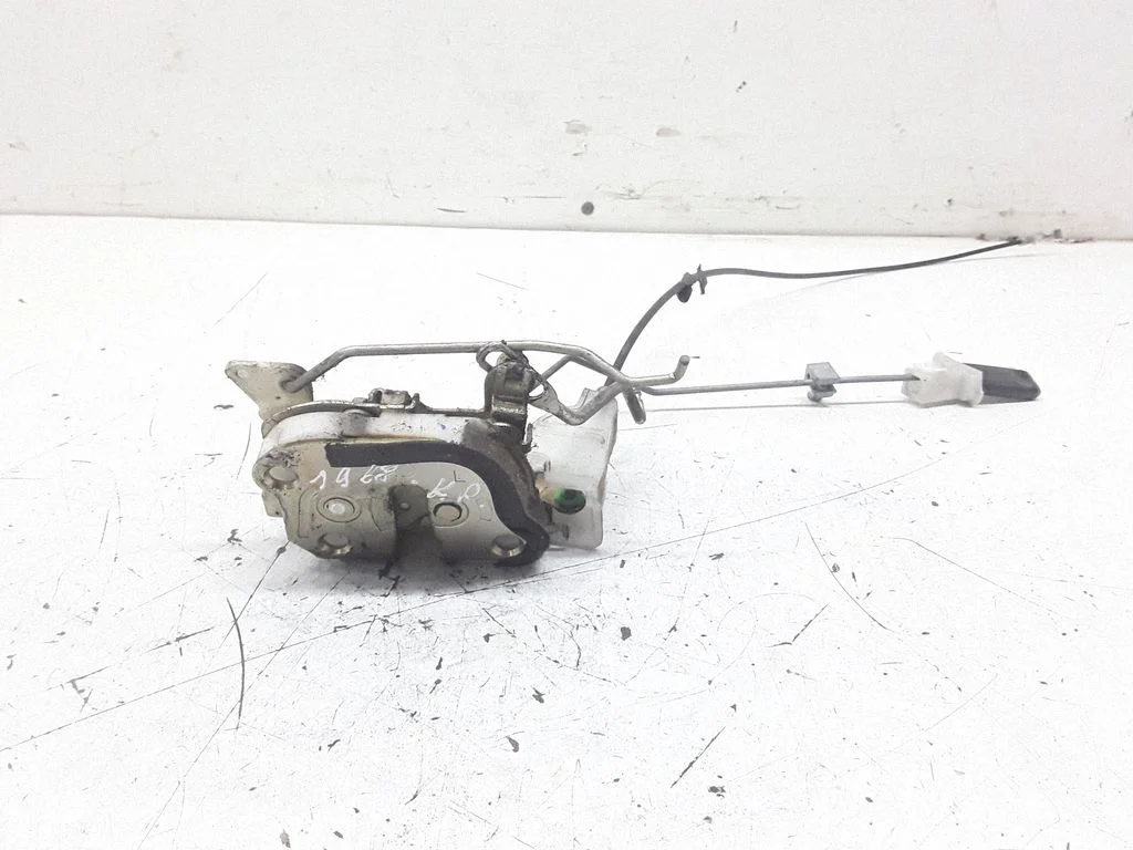 Esiukse lukk – Toyota Yaris Verso (1999-2005)