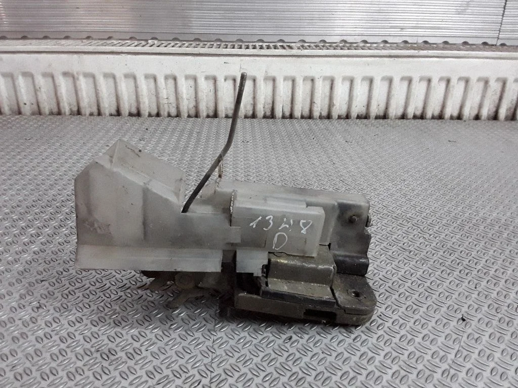 Front door lock – Volkswagen Transporter - Caravelle T4 (1991-2003)