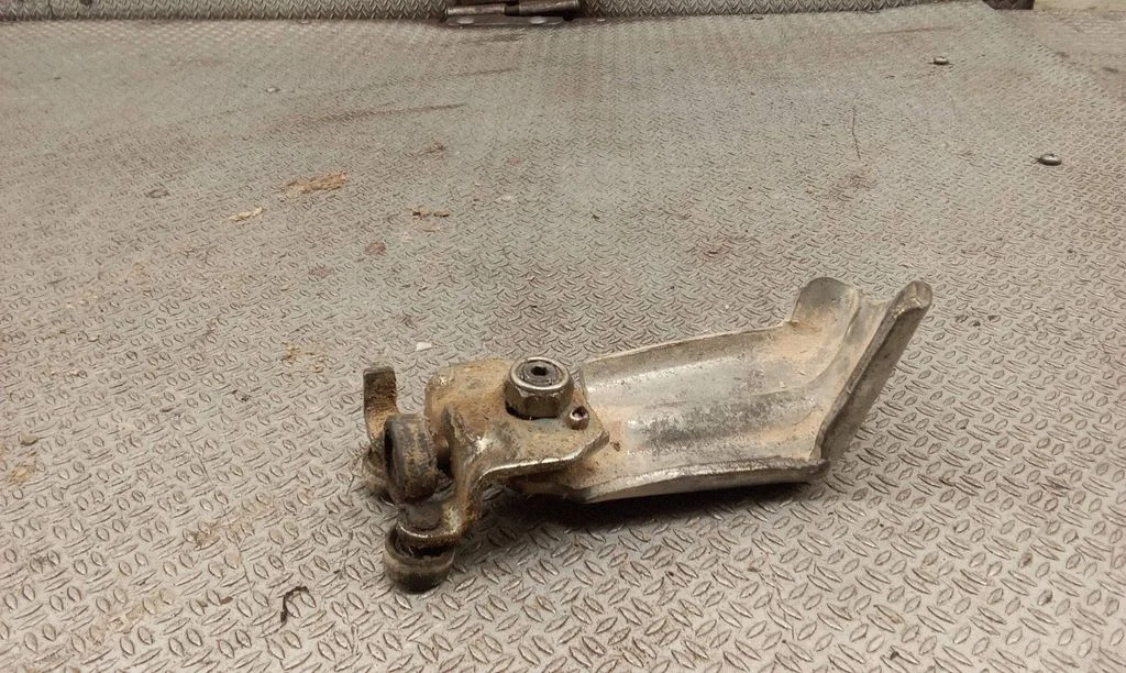 Sliding door upper roller guide/hinge – Citroen Jumper (2007-2013)