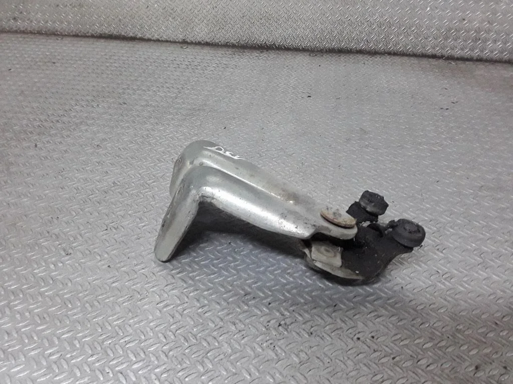 Sliding door upper roller guide/hinge – Citroen Jumper (2007-2013)