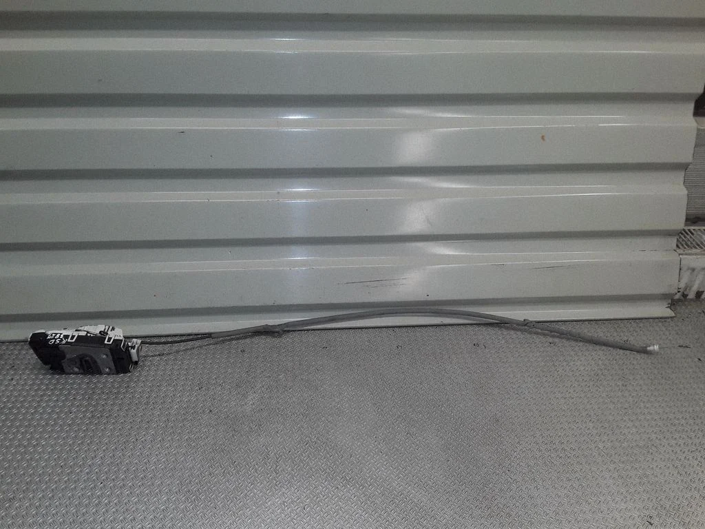 Zamek drzwi przesuwnych – Volkswagen Crafter (2006-2016)