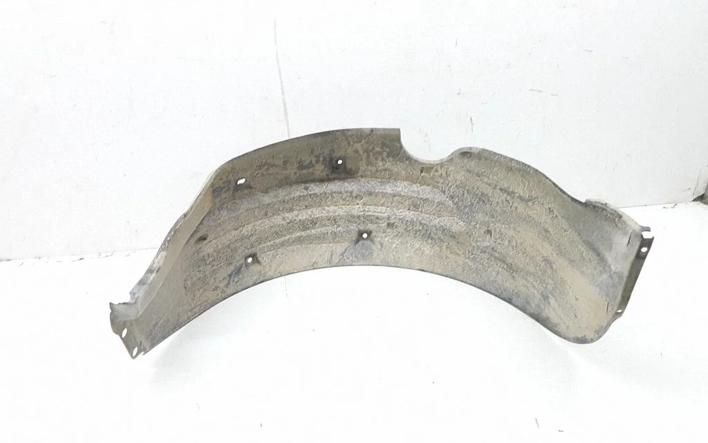 Rear arch fender liner splash guards – right