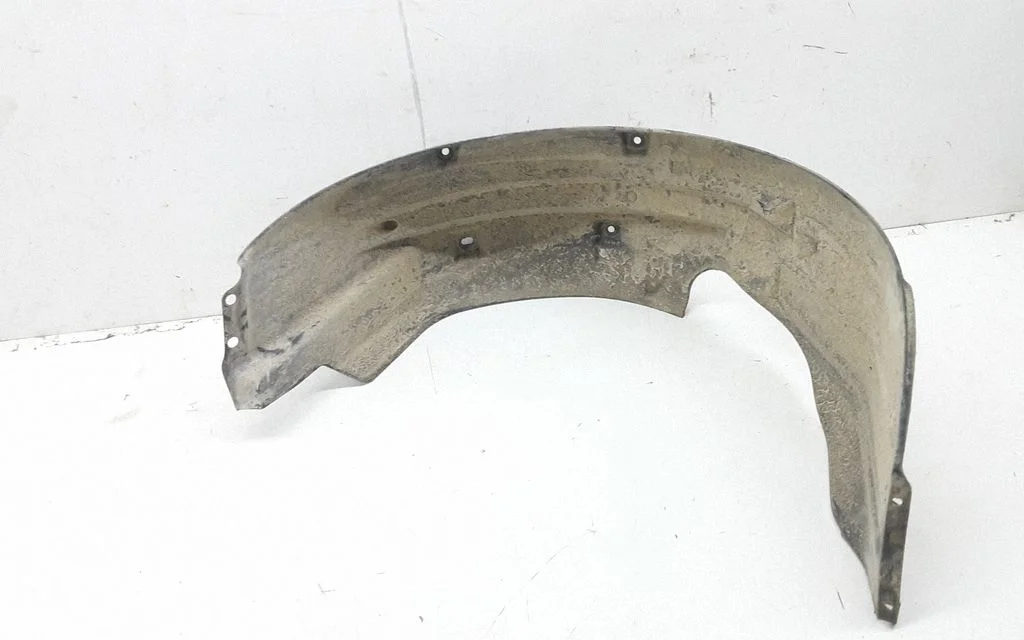 Rear arch fender liner splash guards – left
